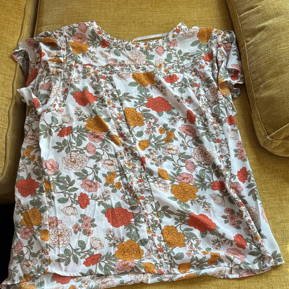 Floral Print Blouse with Ruffle Sleeves